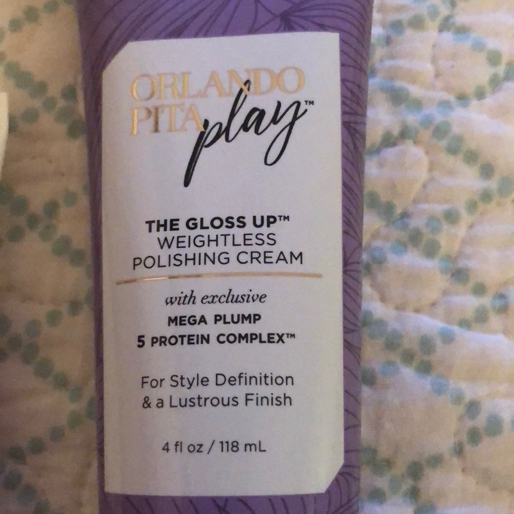 Orlando pita weightless hair polishing cream